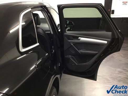 Used 2018 Audi Q5 2.0T Premium Plus w/ Premium Plus Package AWD/4WD image 35