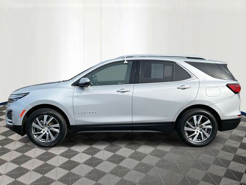 Used 2022 Chevrolet Equinox Premier AWD/4WD image 2