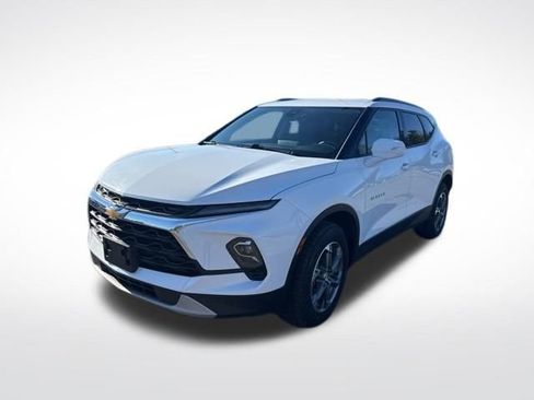 Used 2024 Chevrolet Blazer LT image 1