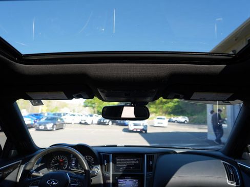Used 2023 INFINITI Q50 Sensory RWD image 17