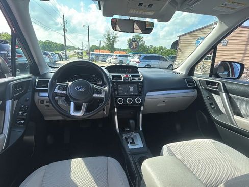 Used 2018 Subaru Forester 2.5i Premium AWD/4WD image 22