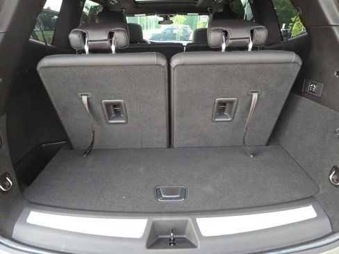 Used 2023 Cadillac XT6 Luxury image 31