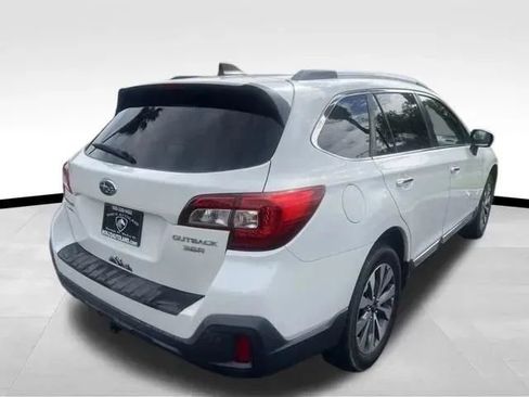 Used 2019 Subaru Outback 3.6R Touring w/ Popular Package #3A AWD/4WD image 6