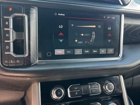 Used 2022 GMC Yukon XL Denali w/ Denali Premium Package AWD/4WD image 48