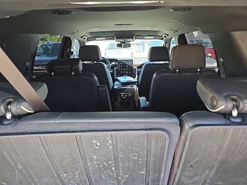 Used 2025 GMC Yukon Elevation w/ LPO, Floor Liner Package AWD/4WD image 10