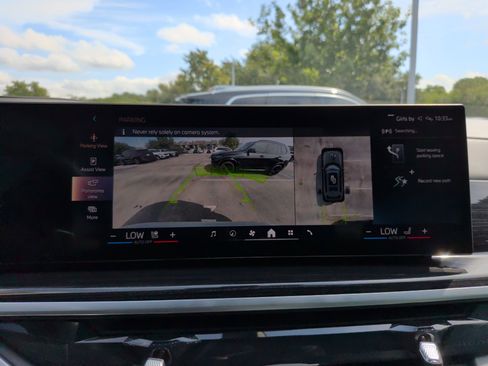 Certified 2025 BMW X7 xDrive40i w/ Executive Package AWD/4WD image 18