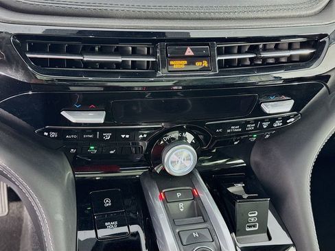 Used 2022 Acura MDX SH-AWD w/ Advance Package image 22