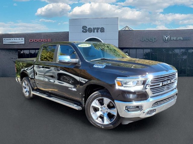Used 2023 RAM 1500 Laramie AWD/4WD image 1
