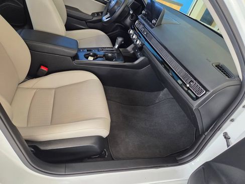Certified 2024 Honda Civic EX-L image 21