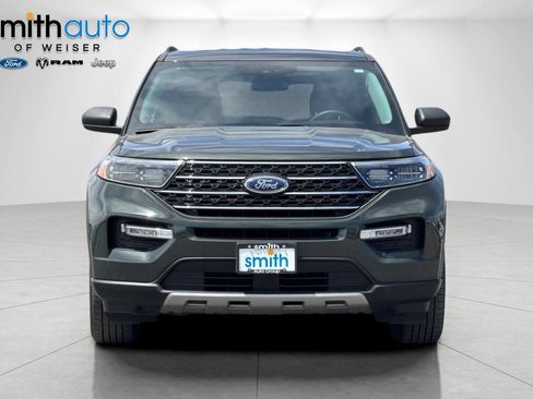 Used 2024 Ford Explorer XLT w/ Equipment Group 202A AWD/4WD image 10
