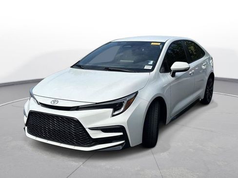 Certified 2024 Toyota Corolla SE FWD image 2