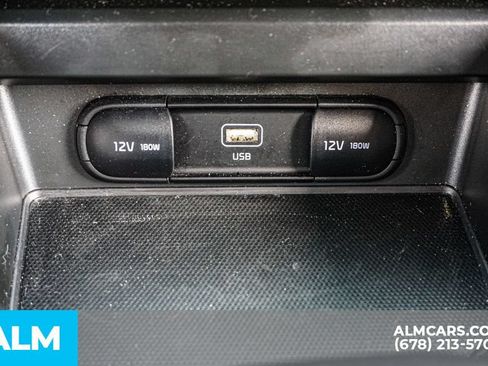 Used 2025 Kia Soul LX w/ LX Technology Package FWD image 41
