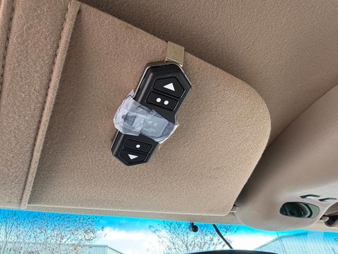 Used 2000 Ford F250 Lariat image 18