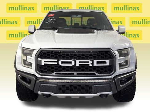 Used 2017 Ford F150 Raptor w/ Equipment Group 802A Luxury AWD/4WD image 16