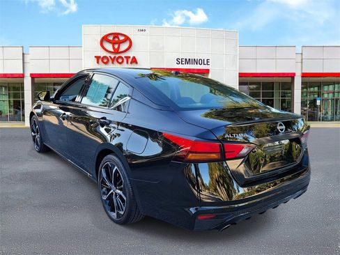 Used 2025 Nissan Altima 2.5 SR image 4