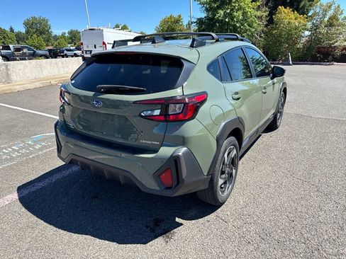 Used 2024 Subaru Crosstrek 2.5i Limited w/ Crosstrek Mirror Package AWD/4WD image 8
