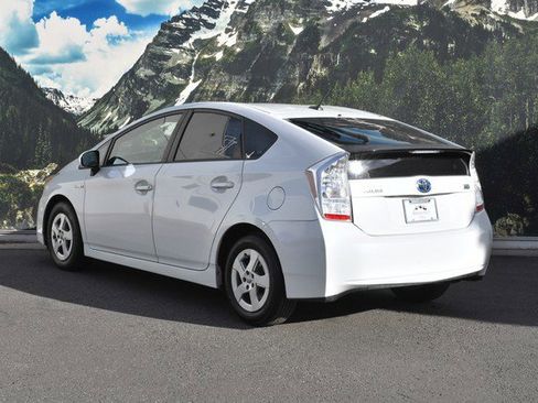 Used 2010 Toyota Prius Two image 9