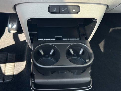 New 2025 Volkswagen ID. Buzz Pro S Plus image 37