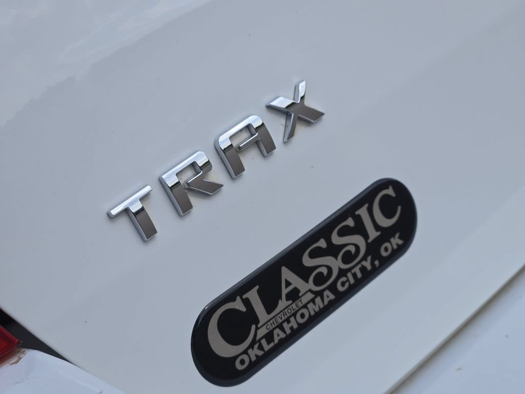 Used 2022 Chevrolet Trax LS w/ Tint and Cruise Package FWD image 30
