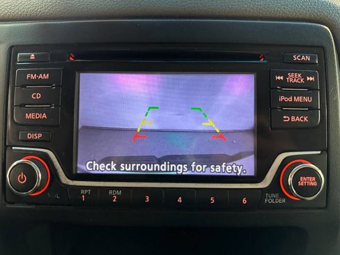 Used 2018 Nissan NV 3500 S image 11