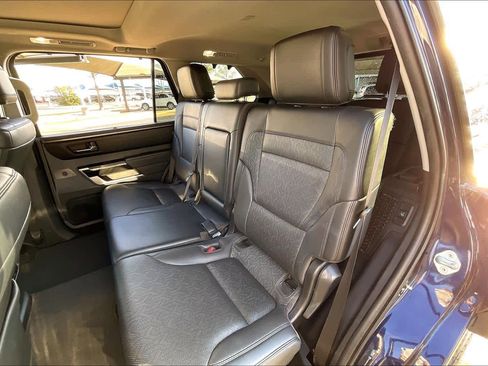 Used 2023 Toyota Sequoia Limited image 18