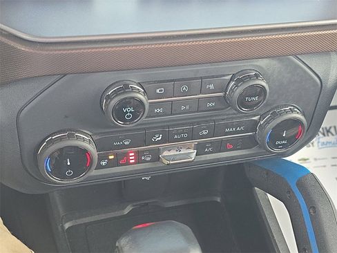 Used 2022 Ford Bronco Outer Banks w/ Sasquatch Package image 22