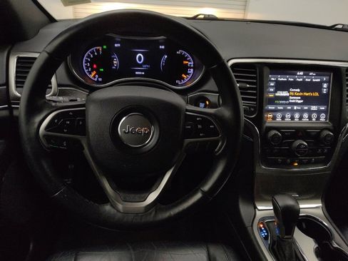 Used 2018 Jeep Grand Cherokee Limited image 22