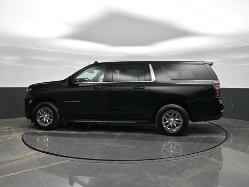 Used 2024 Chevrolet Suburban LT image 5