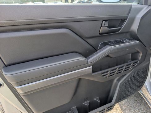 Used 2025 Toyota Tacoma SR5 image 13