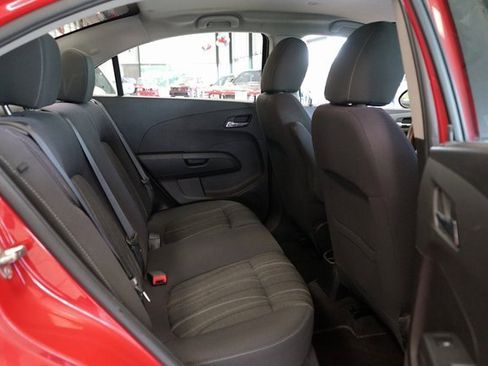 Used 2015 Chevrolet Sonic LT image 9