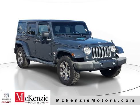 Used 2017 Jeep Wrangler Unlimited Sahara w/ Connectivity Group AWD/4WD image 1