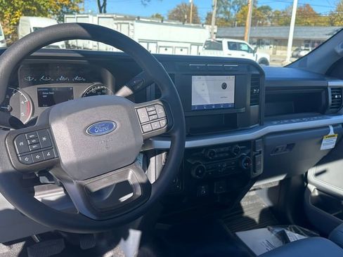 New 2024 Ford F550 4x4 Regular Cab Super Duty image 21