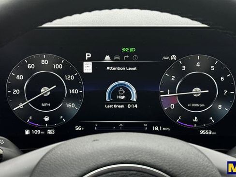 Used 2025 Kia Sportage SX image 32