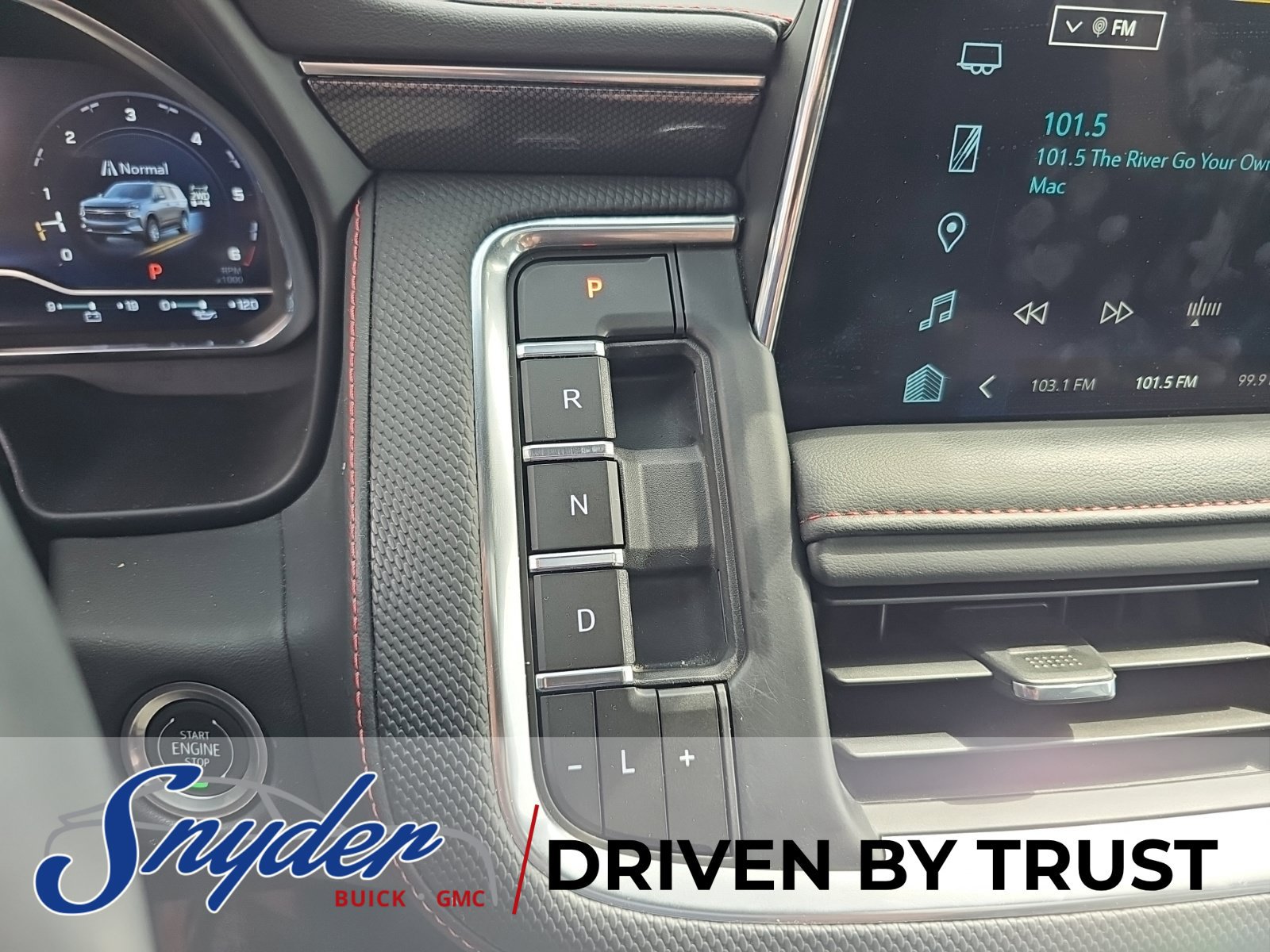 Used 2024 Chevrolet Tahoe RST w/ Luxury Package AWD/4WD image 19