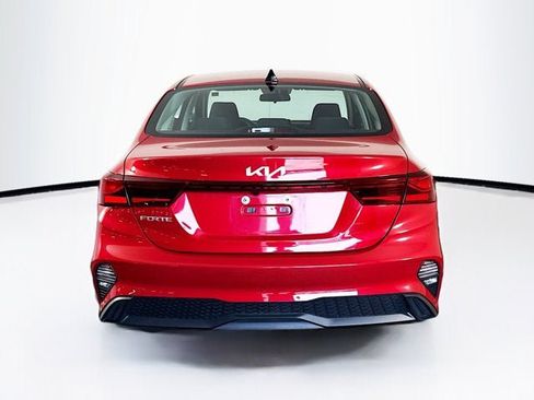 Certified 2023 Kia Forte LXS w/ LXS Technology Package FWD image 6