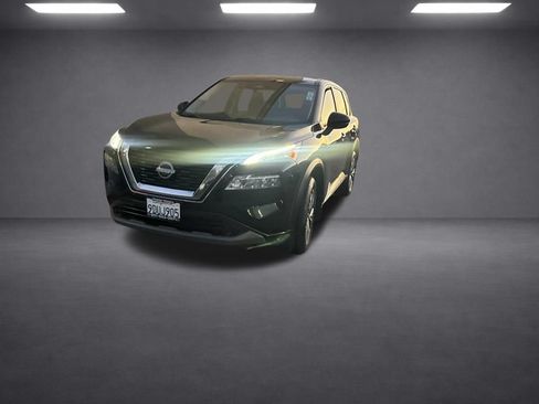 Used 2023 Nissan Rogue SV FWD image 34
