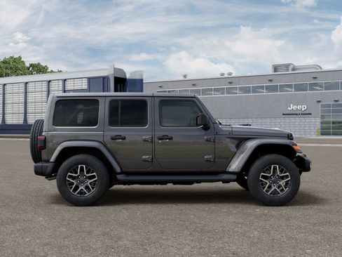 New 2026 Jeep Wrangler Unlimited Sahara AWD/4WD image 12