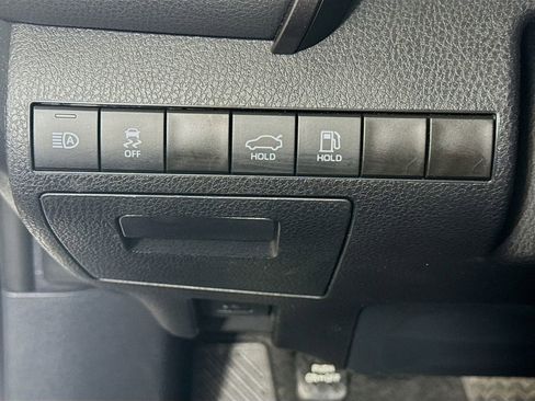 Certified 2023 Toyota Camry SE w/ Convenience Package image 10