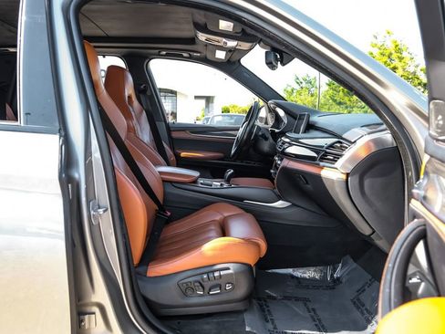 Used 2017 BMW X5 M AWD/4WD image 39