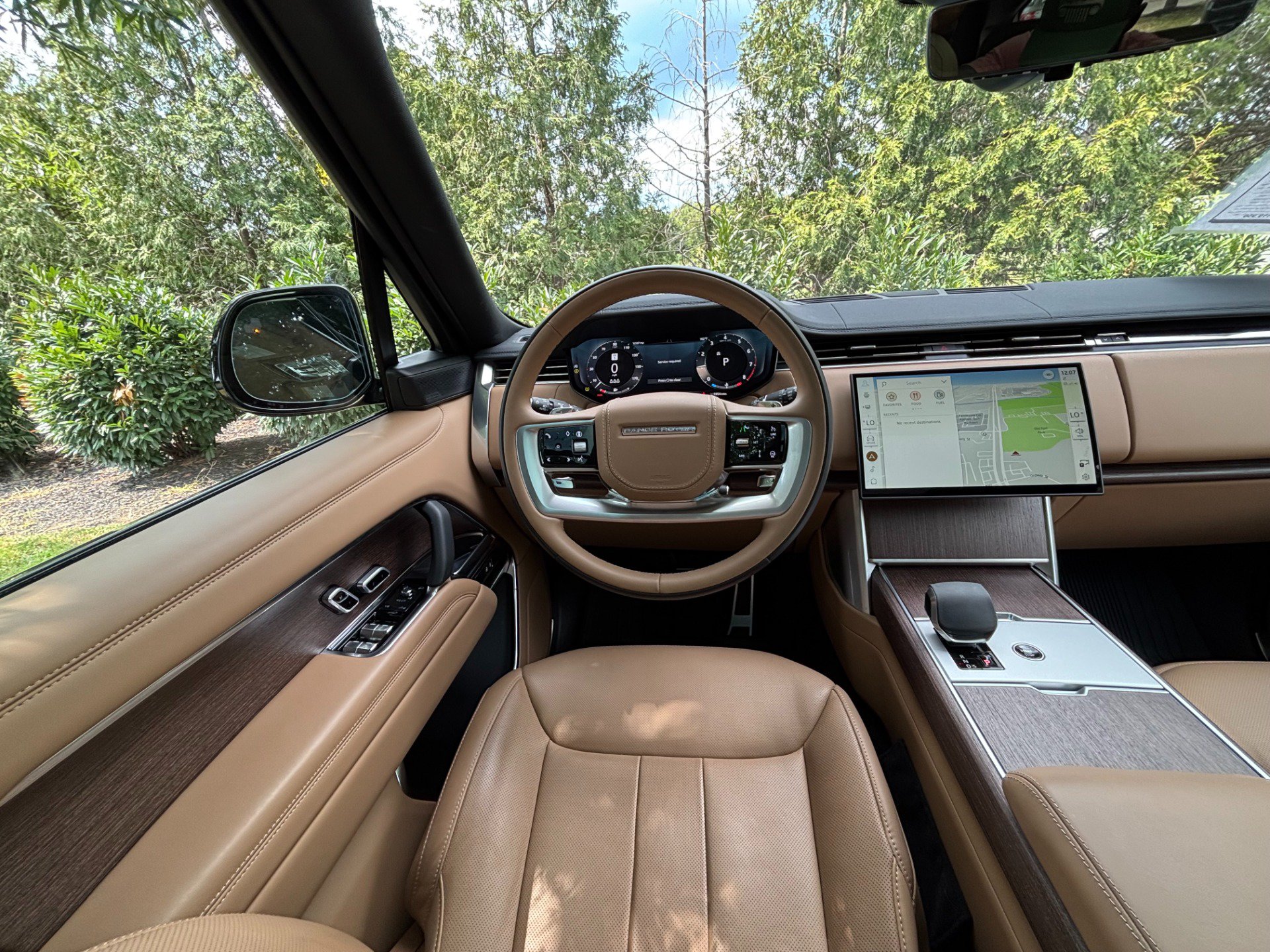 Used 2025 Land Rover Range Rover SE AWD/4WD image 32