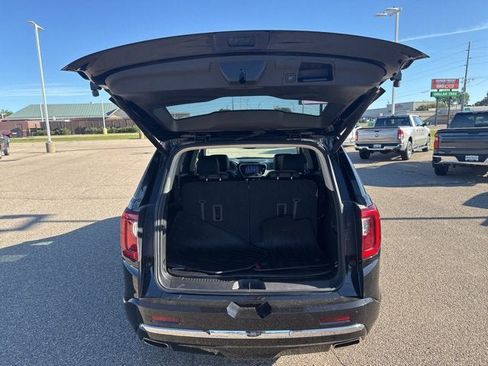 Certified 2023 GMC Acadia Denali w/ Black Diamond Edition image 11