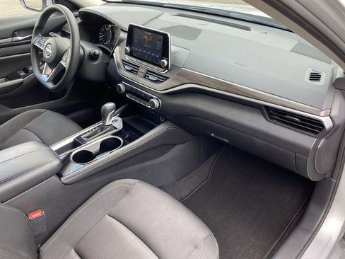 Used 2023 Nissan Altima 2.5 SV image 26