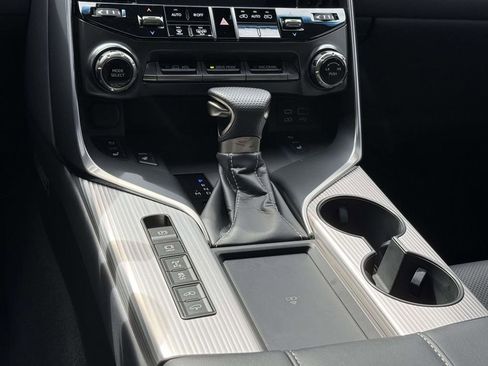 Used 2024 Lexus LX 600 F Sport image 19