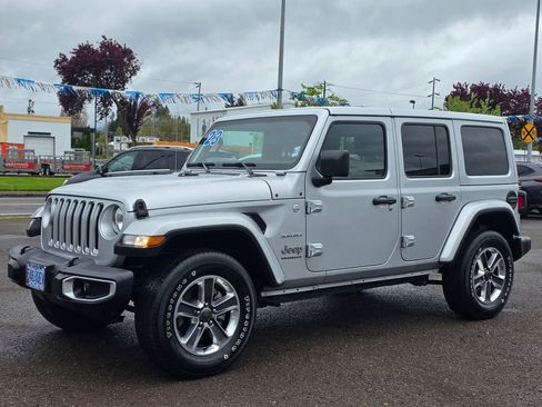 Used 2023 Jeep Wrangler Sahara AWD/4WD image 1