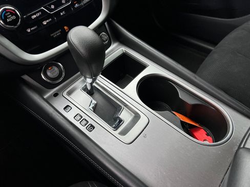 Used 2022 Nissan Murano S image 15