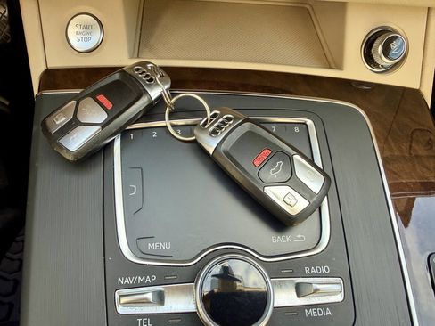 Used 2018 Audi Q5 2.0T Premium Plus w/ Premium Plus Package image 52