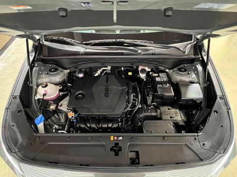 Used 2022 Hyundai Santa Fe SEL w/ Convenience + Premium Package FWD image 7