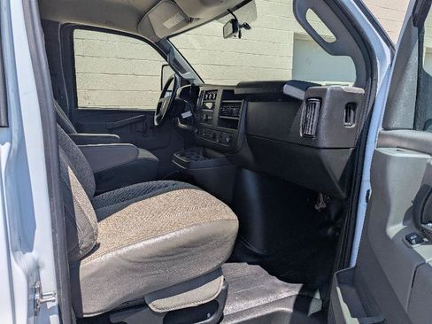 Used 2023 Chevrolet Express 3500 w/ Power Convenience Package RWD image 31