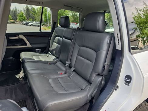 Used 2009 Toyota Land Cruiser AWD/4WD image 23