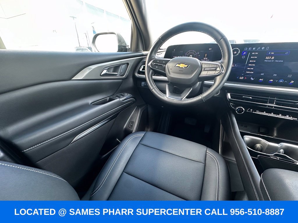 Used 2026 Chevrolet Traverse LT AWD/4WD image 17